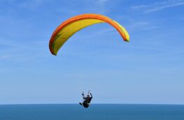 paragliding-5461151_1280